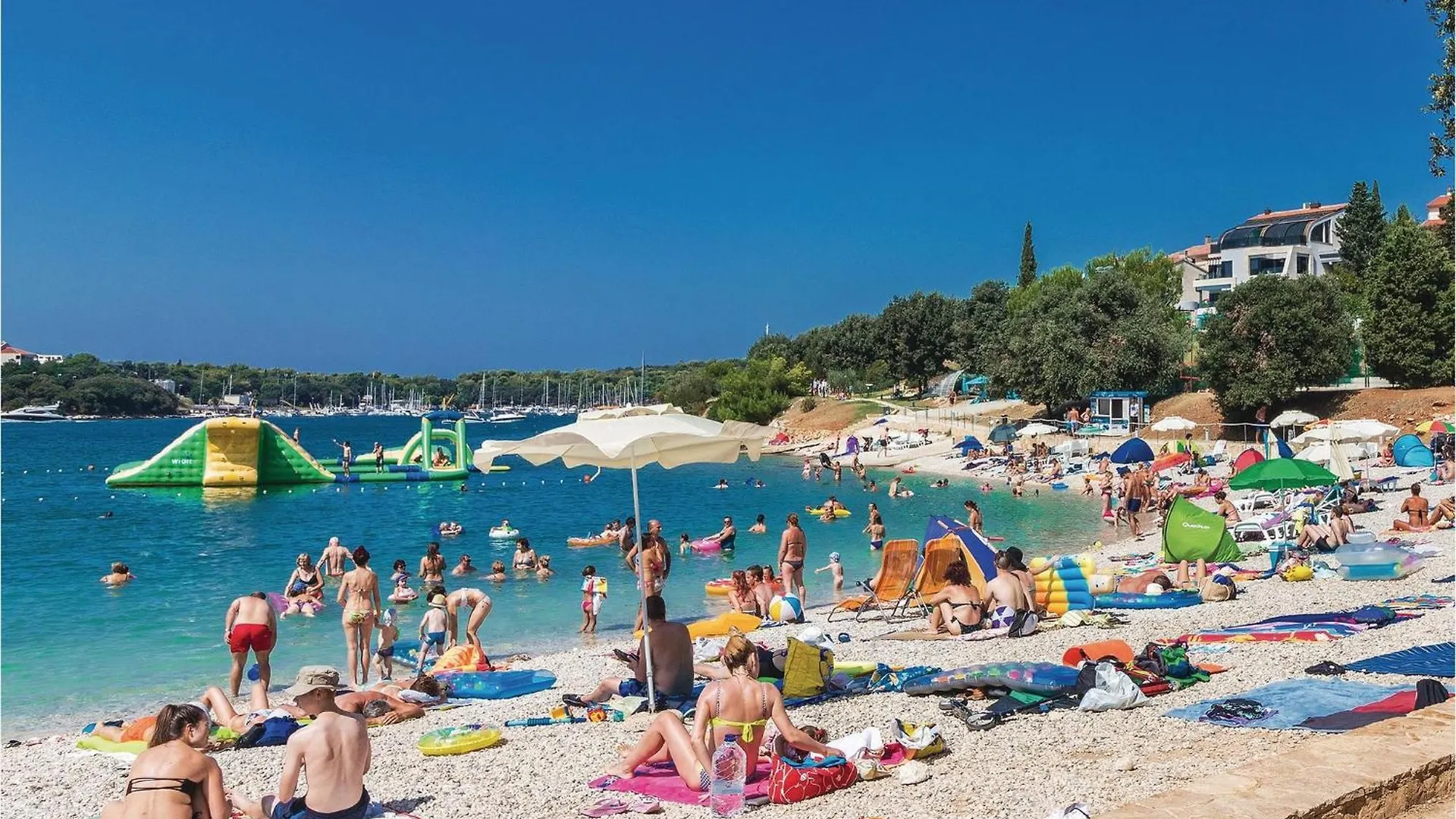 1 Bedroom Lovely Apartment In Pula 0*,